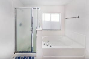 Towels - Spacious 6BR/4BA Villa, Private Pool, Near Disney (Davenport)