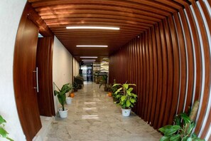 Property entrance - Kennedia International Hotels & Suites (Bengaluru)