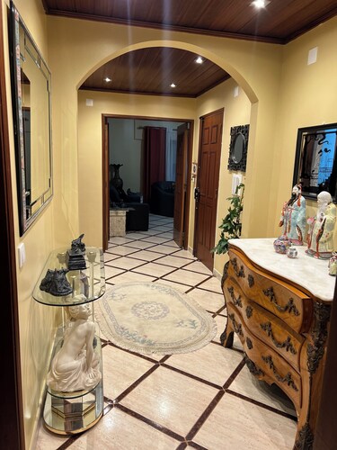 Charming 2 Bedroom Apartment in Paio Pires Close to Beaches and Lisbon