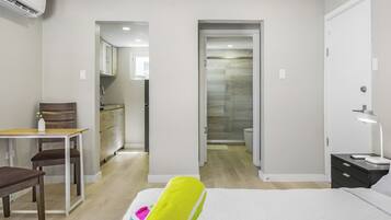 1 Schlafzimmer, Bügeleisen/Bügelbrett, Reisekinderbett, kostenloses WLAN