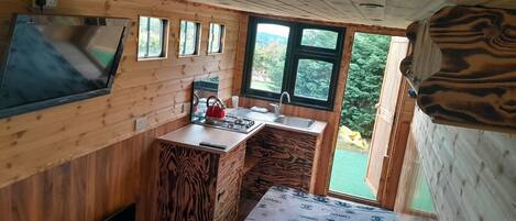 2 habitaciones, internet y ropa de cama