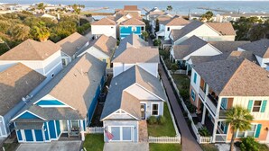 Unclassified image, 5 of 39, button - Waterfront Community with Private Pier + Pool (Rockport)