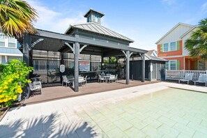 Outdoor dining - Waterfront Community with Private Pier + Pool (Rockport)