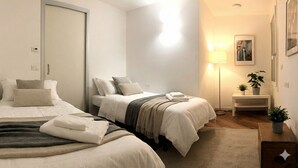 Deluxe Apart Daire | Masa, ses yalıtımı, ütü/ütü masası, ücretsiz kablosuz İnternet 