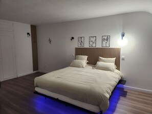 4 chambres, accès Internet, draps fournis
