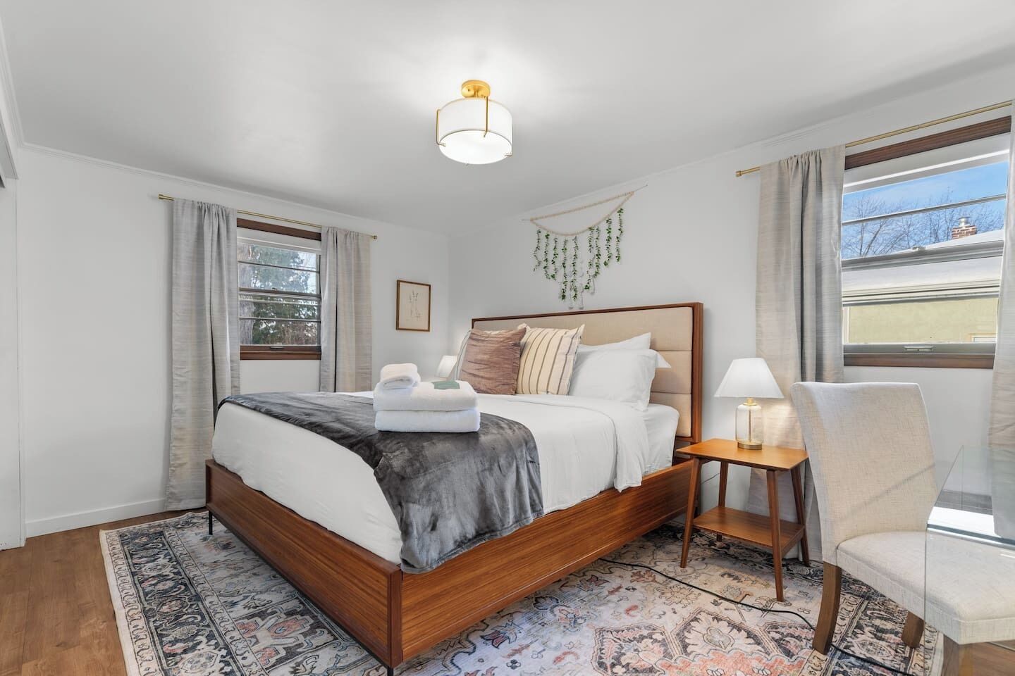 3 bedrooms, iron/ironing board, travel crib, WiFi