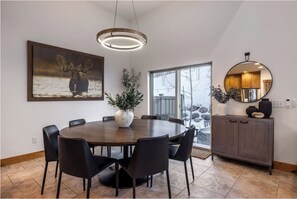 Dining - Jordanelle Retreats by Luxury Mountain (Hideout)