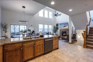 Casa de lujo, 4 habitaciones | Servicio de comidas en la habitación