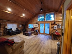 Télévision, cheminée