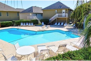 Pool - Newly Updated 3-Bedroom Beach House across from the Ocean! (Myrtle Beach)