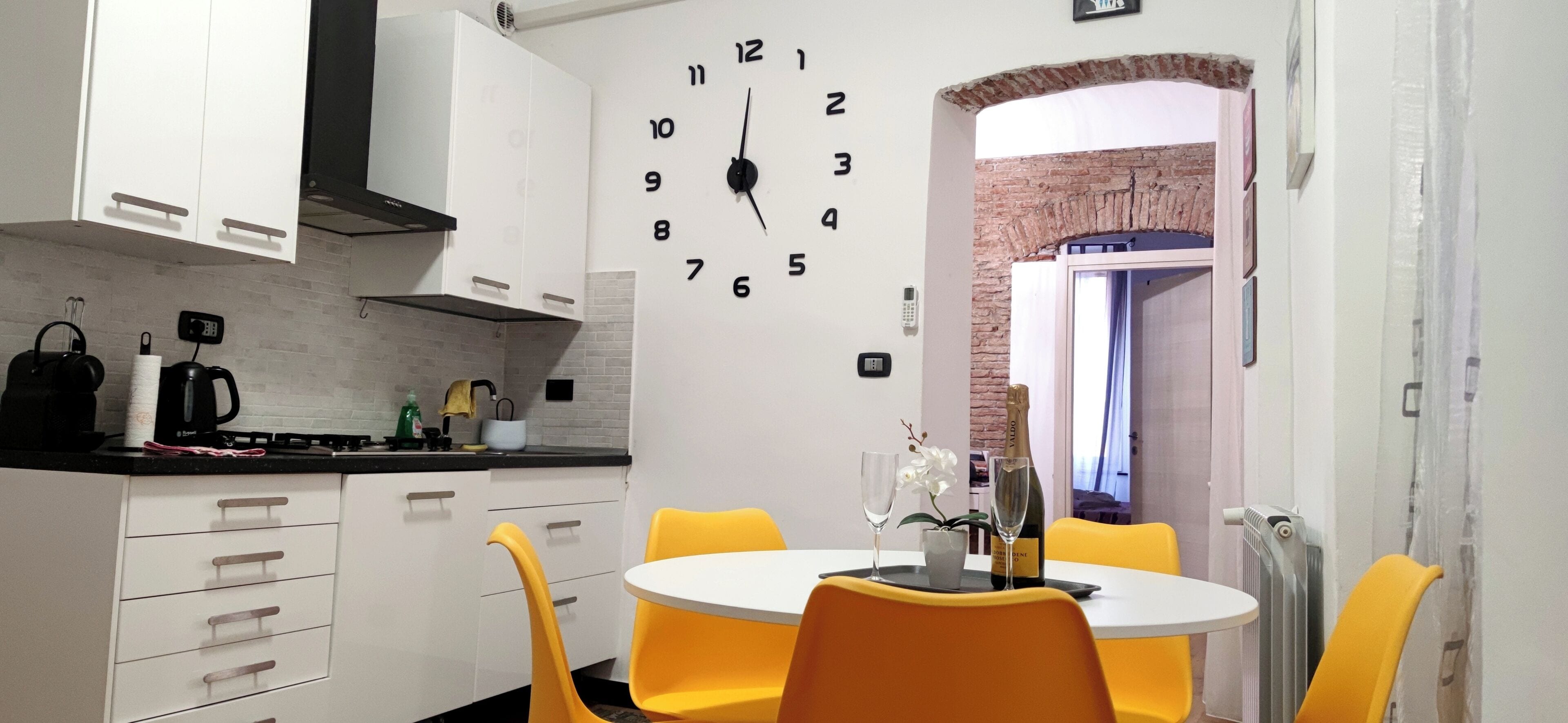 冰箱、微波炉、烤箱、炉灶