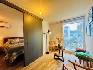 1 habitación, tabla de planchar con plancha, wifi y ropa de cama 