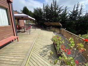 Outdoor dining - Scenic Mountain-View Cabin w/ Pool & BBQ Terrace (La Serena)