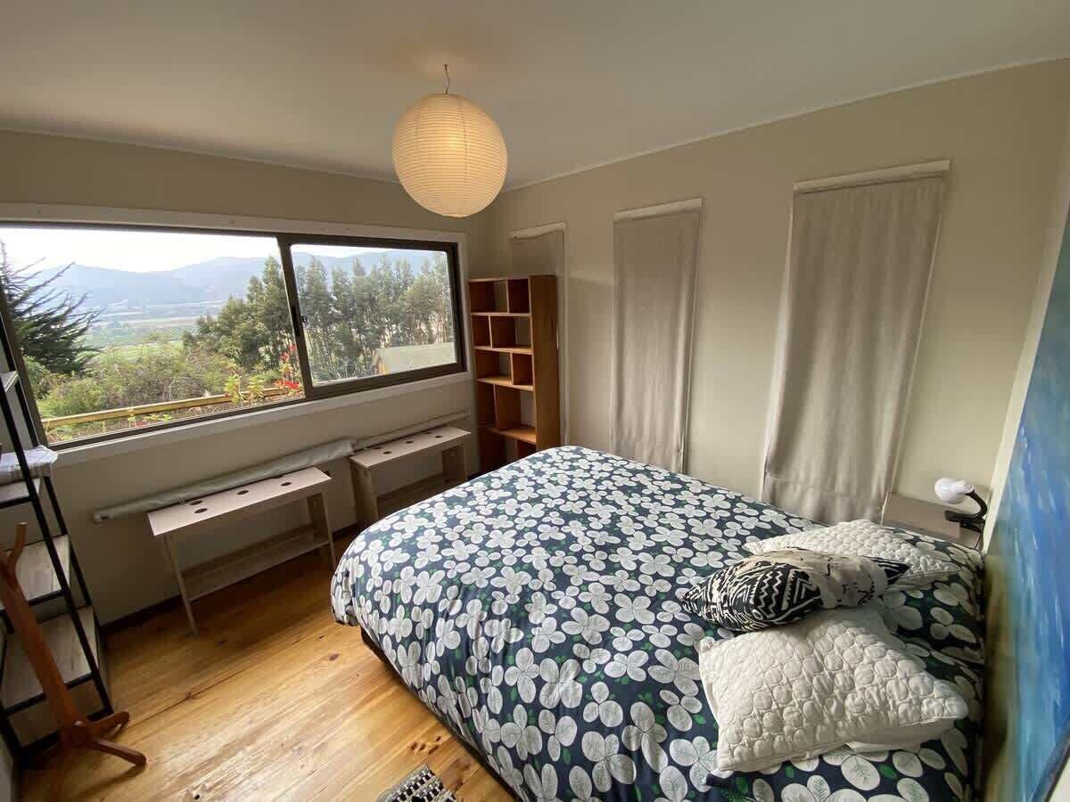 3 chambres, fer et planche à repasser, Wi-Fi, draps fournis