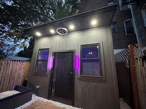 Exterior - Lovely modern house in vibrant Jersey City neighborhood (Jersey City)