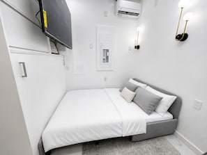 1 Schlafzimmer, Schreibtisch, Bügeleisen/Bügelbrett, WLAN