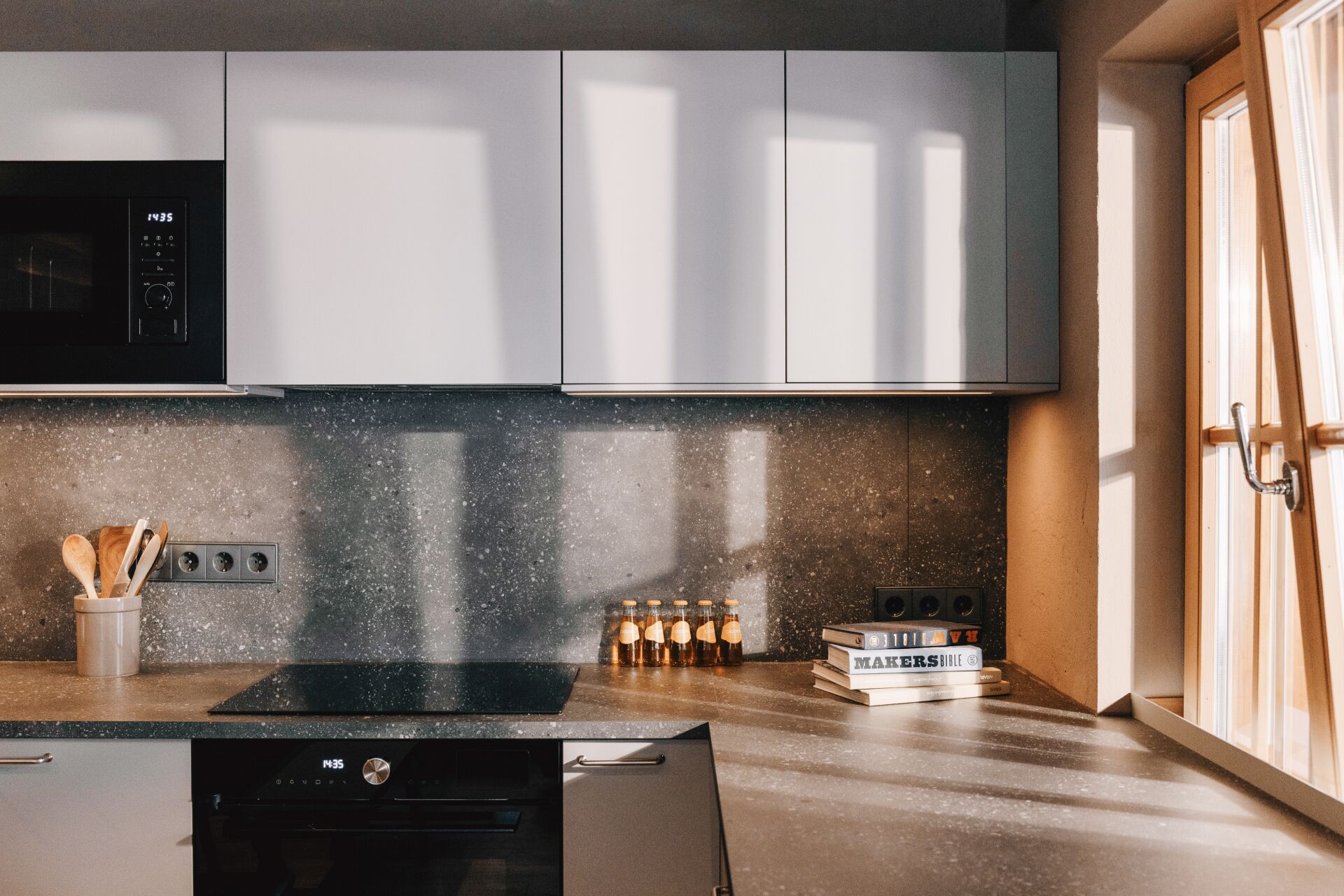 Căn hộ dành cho gia đình, 3 phòng ngủ, ban công, quang cảnh núi | Bếp riêng | Tủ lạnh, lò vi sóng, ấm điện, lò nướng bánh mì 