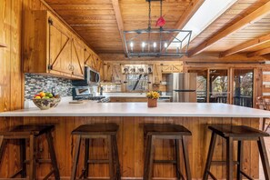 Private kitchen - Game Room + Fire Pit Just Minutes from Dollywood (Sevierville)