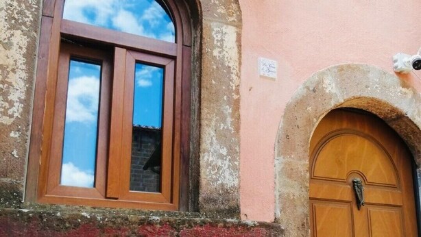 Exterior detail - Lovely one-bedroom apartment historic center of Tuscania within walking distance of the Municipal Theater. (Tuscania)