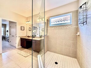 Hair dryer, towels - Luxury Solterra Home w/ Theater - Sleeps 14 (Davenport)