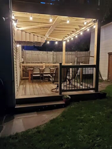 3-bedroom apartment with parking just minutes to airport and Downtown Boston
