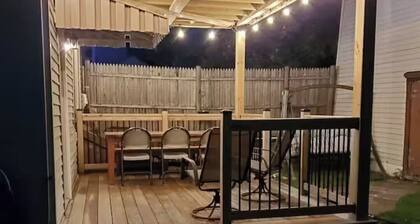 3-bedroom apartment with parking just minutes to airport and Downtown Boston