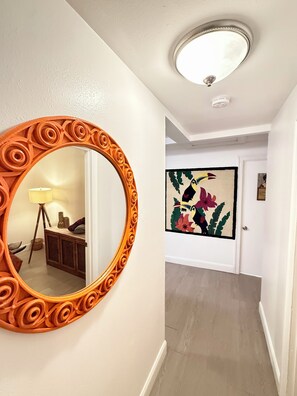 Interior - Cozy 2-bedroom house in serene Clearwater with AC, WIFI, Private parking for two (Clearwater)