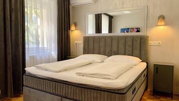 Chambre Double Standard, 1 grand lit