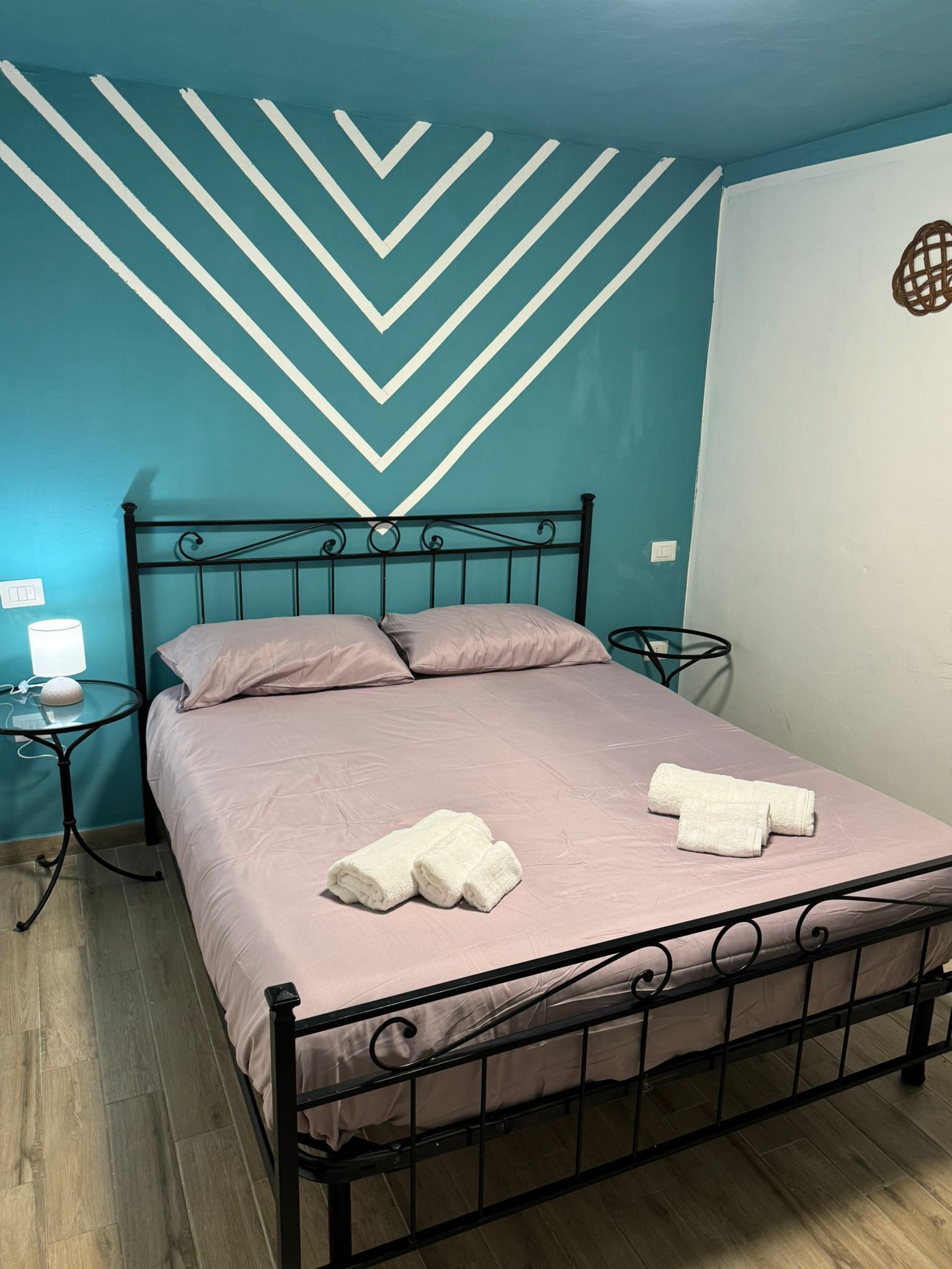 Fer et planche à repasser, Wi-Fi, draps fournis