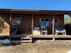 Terrace/patio - Adorable 2-bedroom cabin in quaint Saquache perfect for relaxing getaway (SAQUACHE)