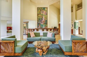 Interior - Oceanview Condo - Pools, Hot Tub, Spa & Beach (Lahaina)
