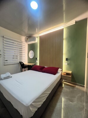 4 habitaciones, escritorio, tabla de planchar con plancha y wifi gratis