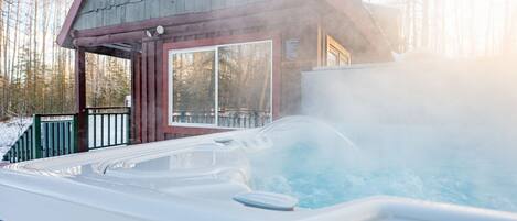 مغطس سبا خارجي