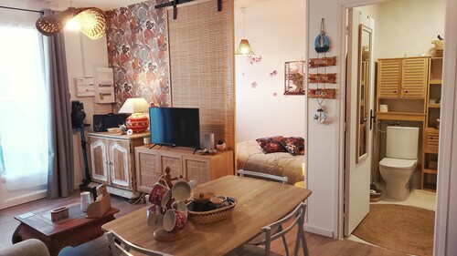 Appt 3⭐ ⭐ ⭐, 600 m from beaches and seafront, Dog Friendly, private parking.