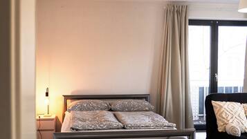 2 Schlafzimmer, Bügeleisen/Bügelbrett, Reisekinderbett, Internetzugang