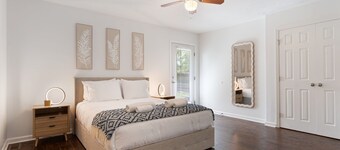 Near Lake, Shops & I-95•1Gig WiFi•Fenced Yard•Fort Bragg•Fayetteville