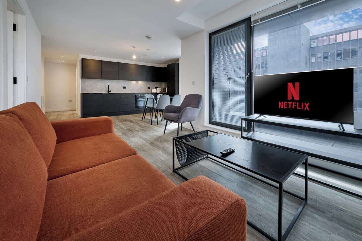 Basic Apartment | Living area