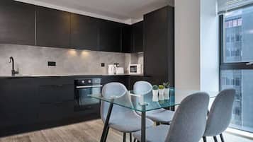 Appartamento Basic | Cucina privata | Frigorifero, forno, piano cottura, lavastoviglie