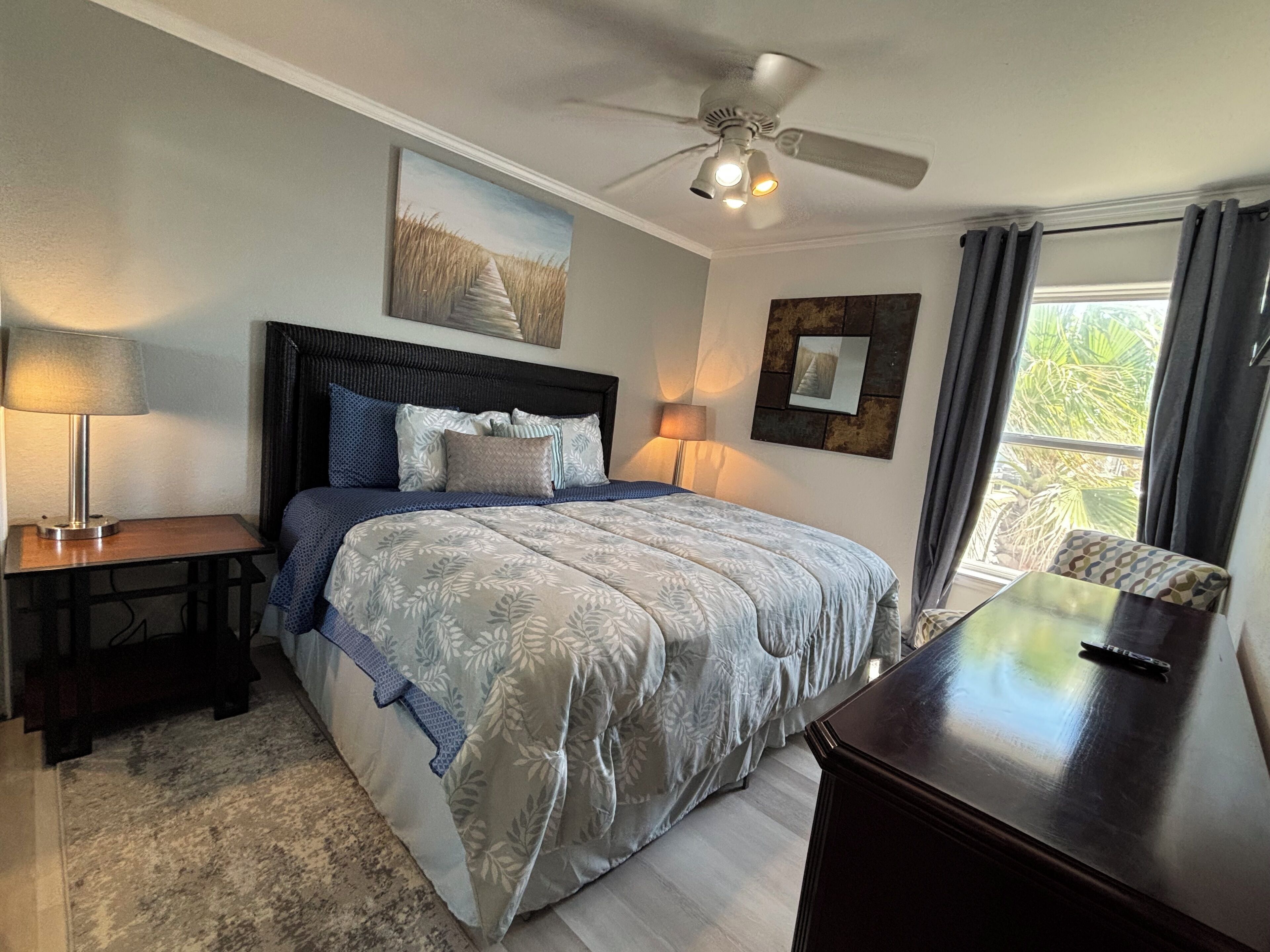 2 bedrooms, iron/ironing board, free WiFi, bed sheets