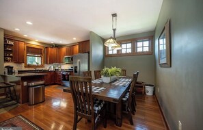 Dining - The Lake House at Silver Ridge (Oakland)