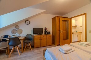 Bureau, Wi-Fi, draps fournis