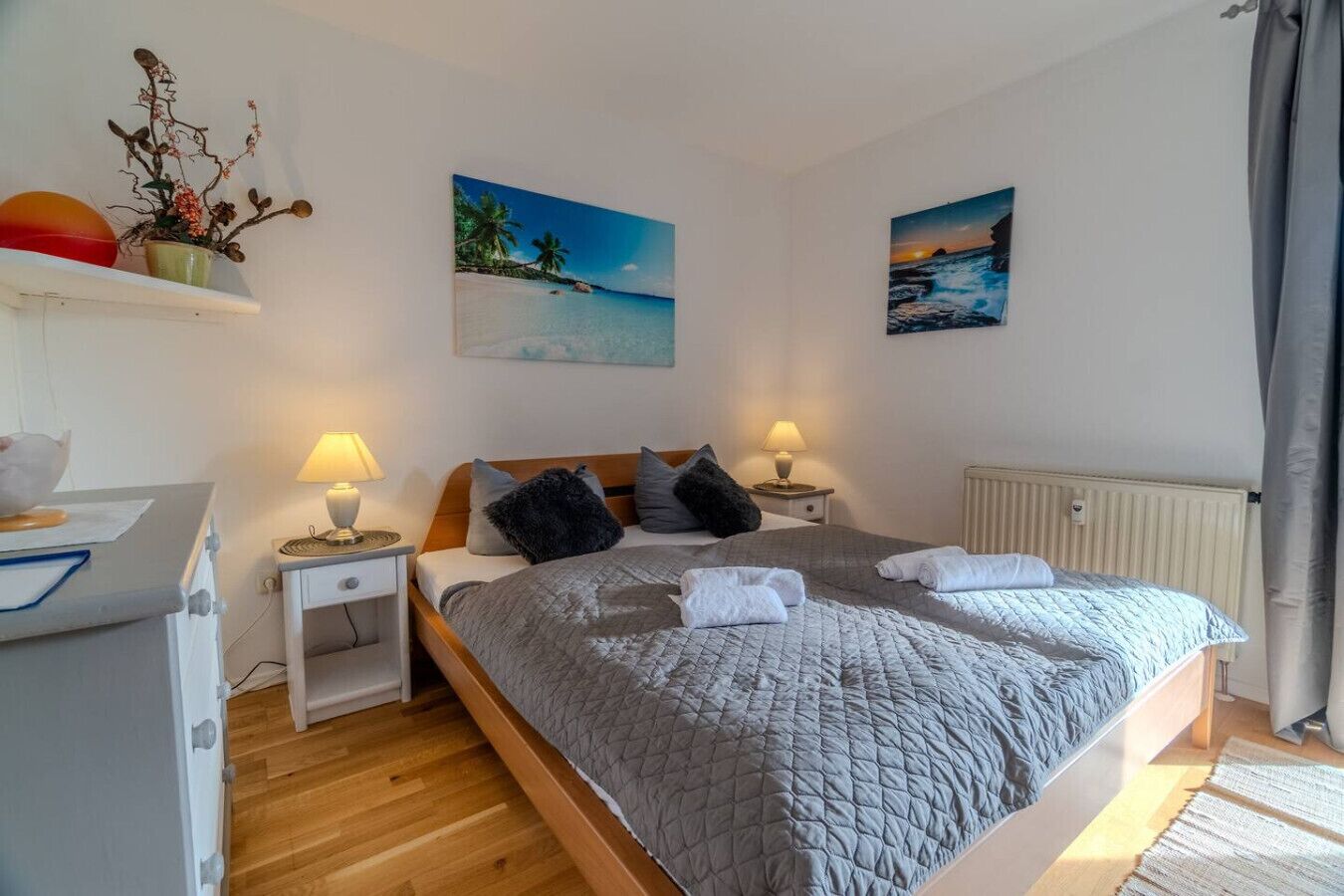 Schreibtisch, schallisolierte Zimmer, WLAN, Bettwäsche