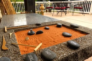 Outdoor dining - 2 Cranes Inn - Zion (Rockville)