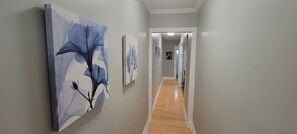 Interior - Luxury 2-Bedroom Getaway Steps from Dining, Shopping & entertainment (Alhambra)