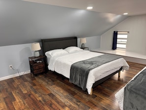 2 bedrooms, travel crib, free WiFi, bed sheets