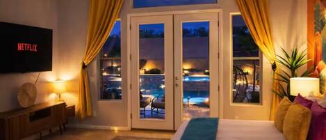 Fer et planche à repasser, Wi-Fi gratuit, draps fournis