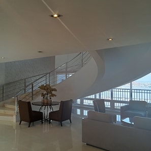 Interior - Family-Friendly Deluxe Condo – Close to Intramuros, Rizal Park, Manila Bay, (Pasay City)