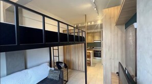 WiFi, bed sheets - Beautiful apartment in the heart of downtown Rio with a view of Christ the Redeemer. Sleeps 4. (Rio de Janeiro)