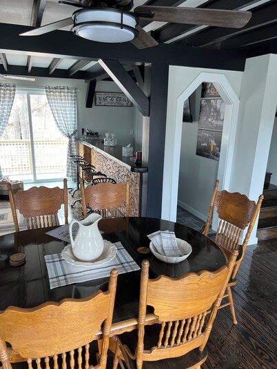 Terrific 3-bedroom country house in charming Sheldon with AC