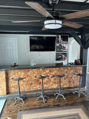 Bar (en la propiedad)